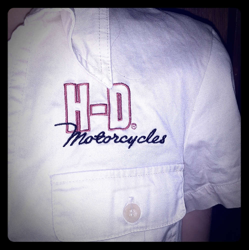 3/$15 SALE Harley's Davidson Logo Zip Up Shirt